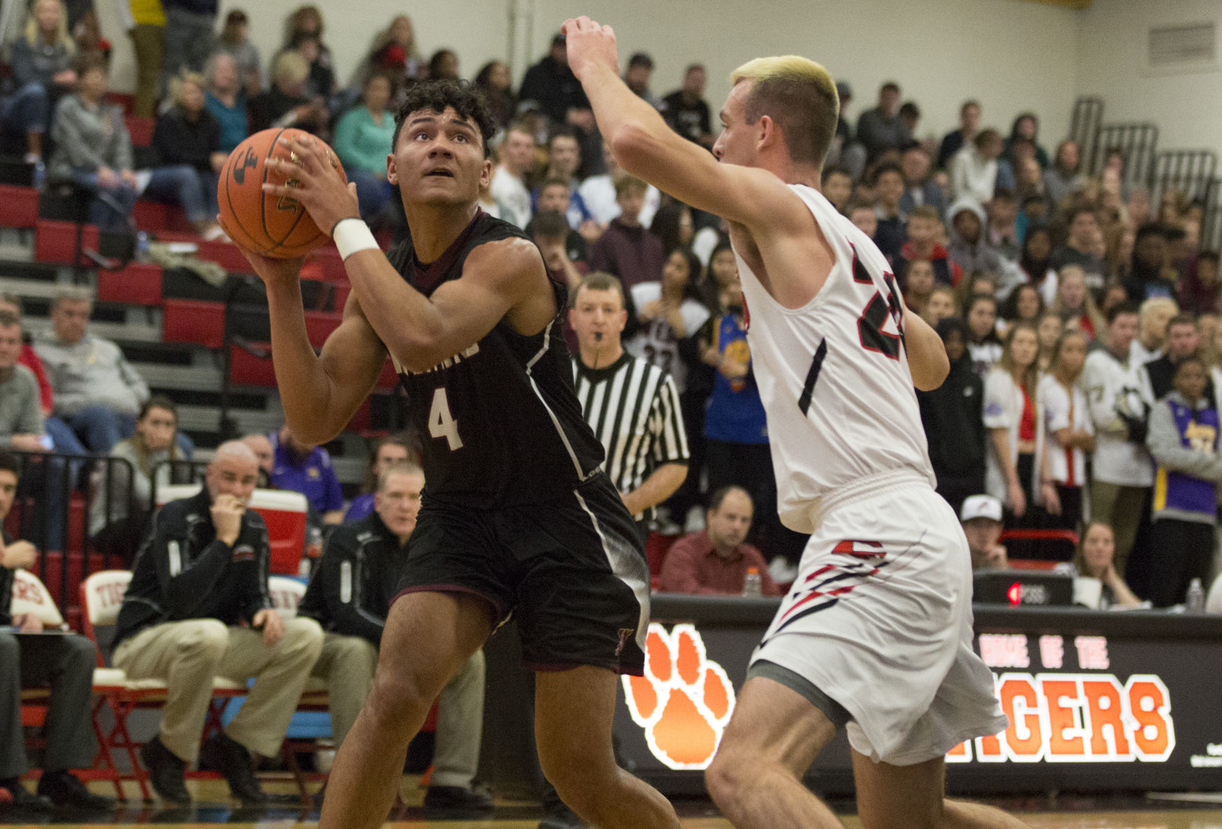 113018kw-westwaterloo-cf-basketball-01